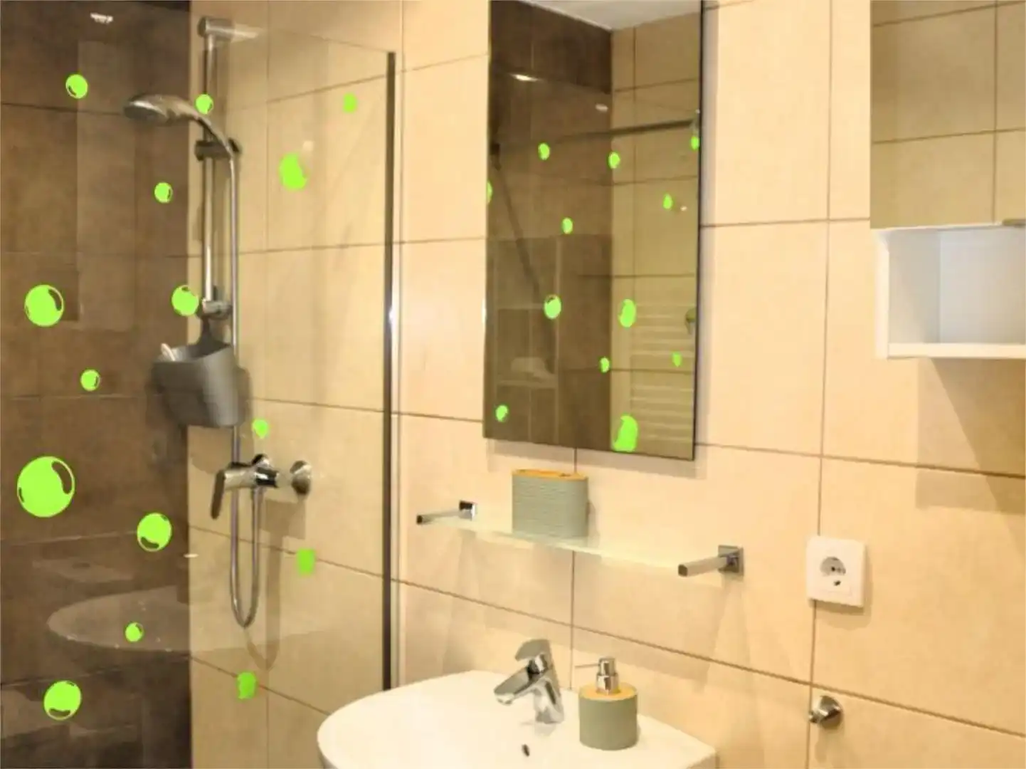 Bathroom of Houses for sale in Empuriabrava  with Air Conditioner and Swimming Pool