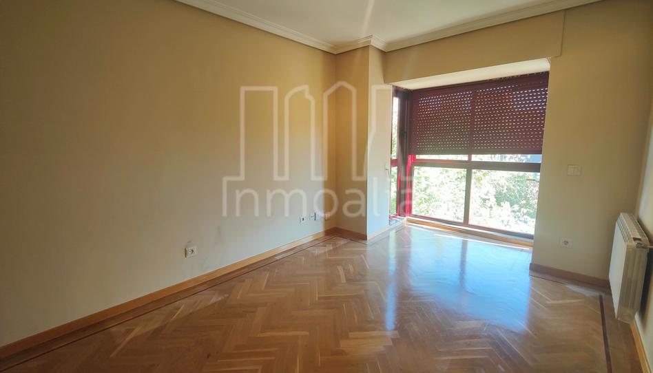 Photo 1 of Flat to rent in Calle del Corregidor Diego de Valderrábano, Media Legua, Madrid