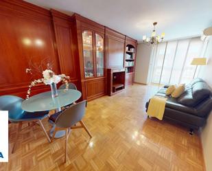 Living room of Flat for sale in Leganés  with Air Conditioner, Heating and Swimming Pool