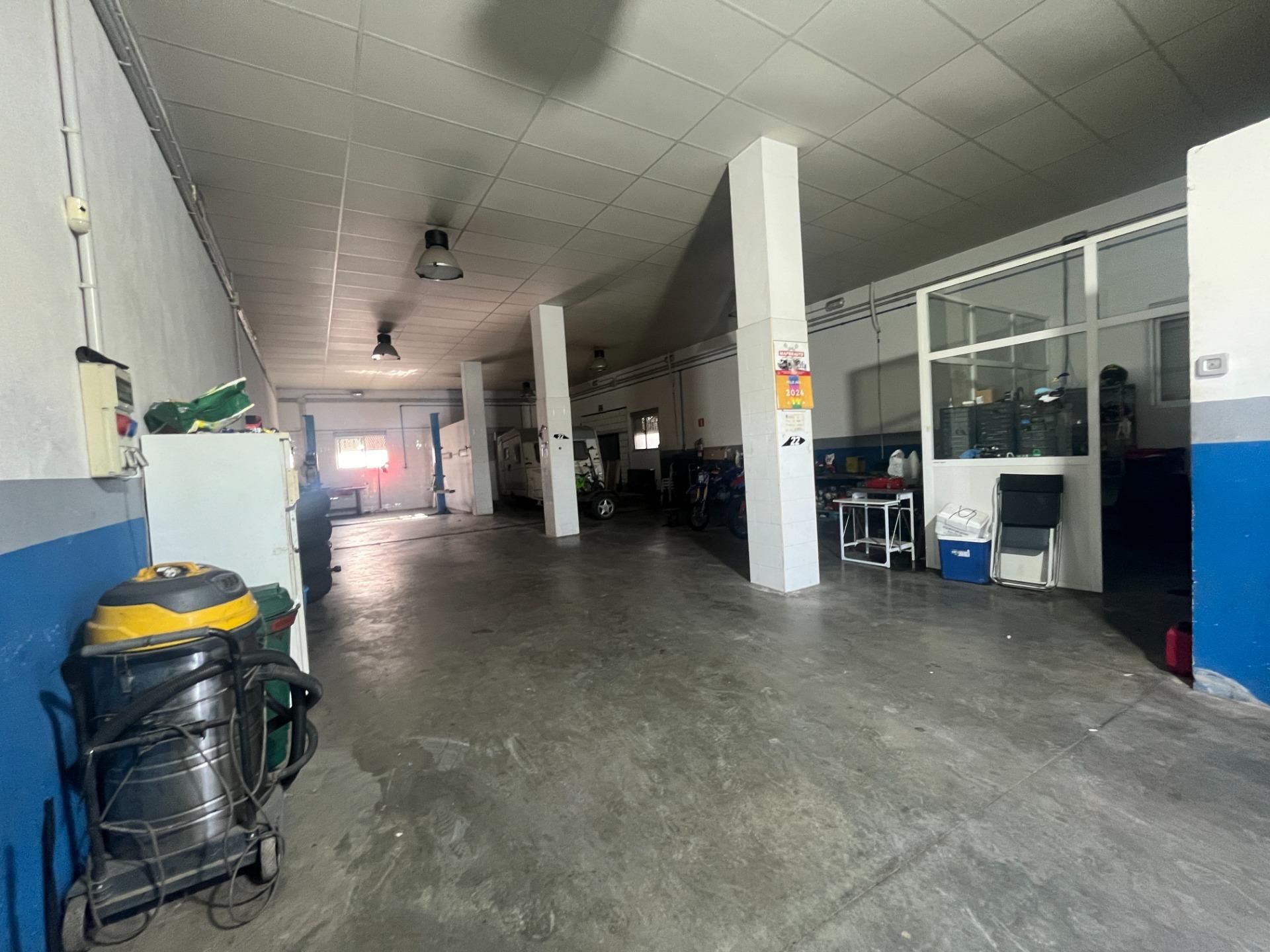 Industrial buildings for sale in Jerez de la Frontera