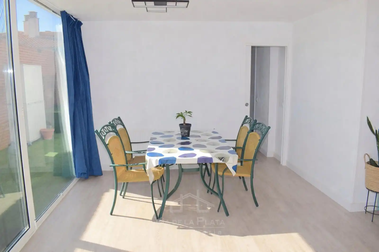 Terraza de Ático en venta en Santa Marta de Tormes con Calefacción, Terraza y Piscina