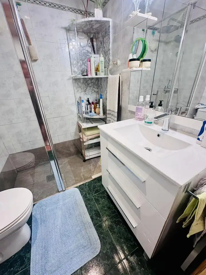 Bathroom of Apartments for sale in Benidorm  with Terrace