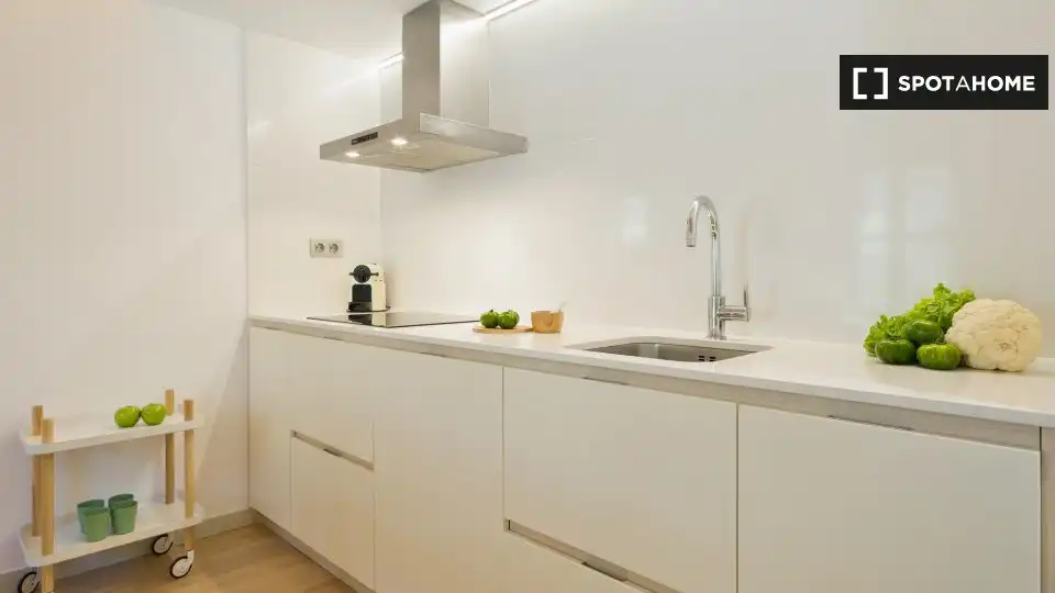 Flat with terrace to rent in Ciutat Vella, imagen 9