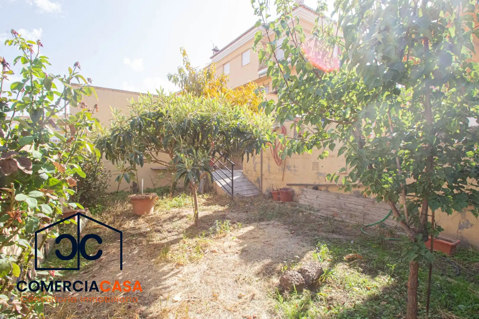 Jardín de Casa adosada en venta en Jun con Aire acondicionado, Calefacción y Terraza