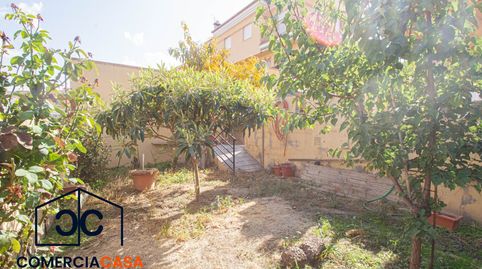 Tu nuevo hogar en Jun te está esperando Te presentamos este fantástico chalet que combina amplitud, comodidad y un sinfín de posib, imagen 4