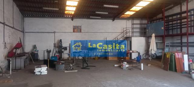 Nave industrial en Venta en Calle Olivo en Almagro