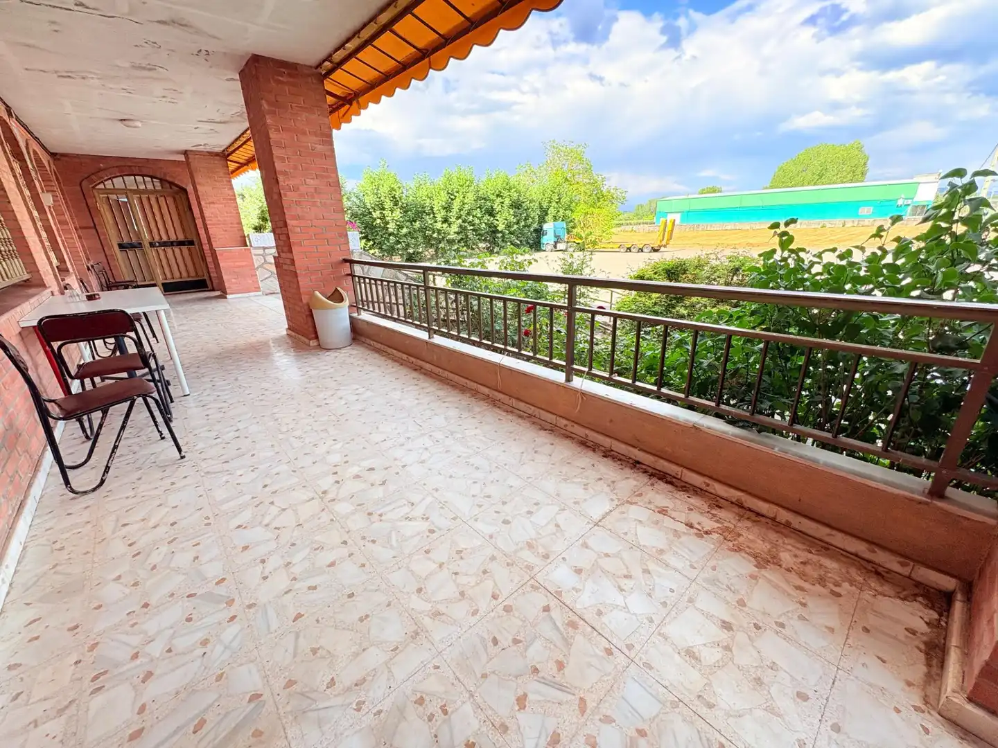 Terrasse von Gebäude zum Verkauf in Carracedelo