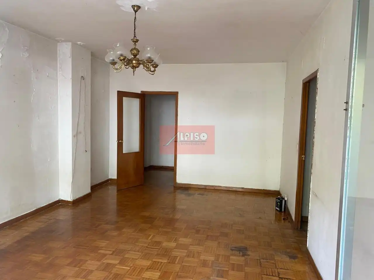 Sala d'estar de Pis en venda en Ribadavia amb Calefacció, Parquet i Traster