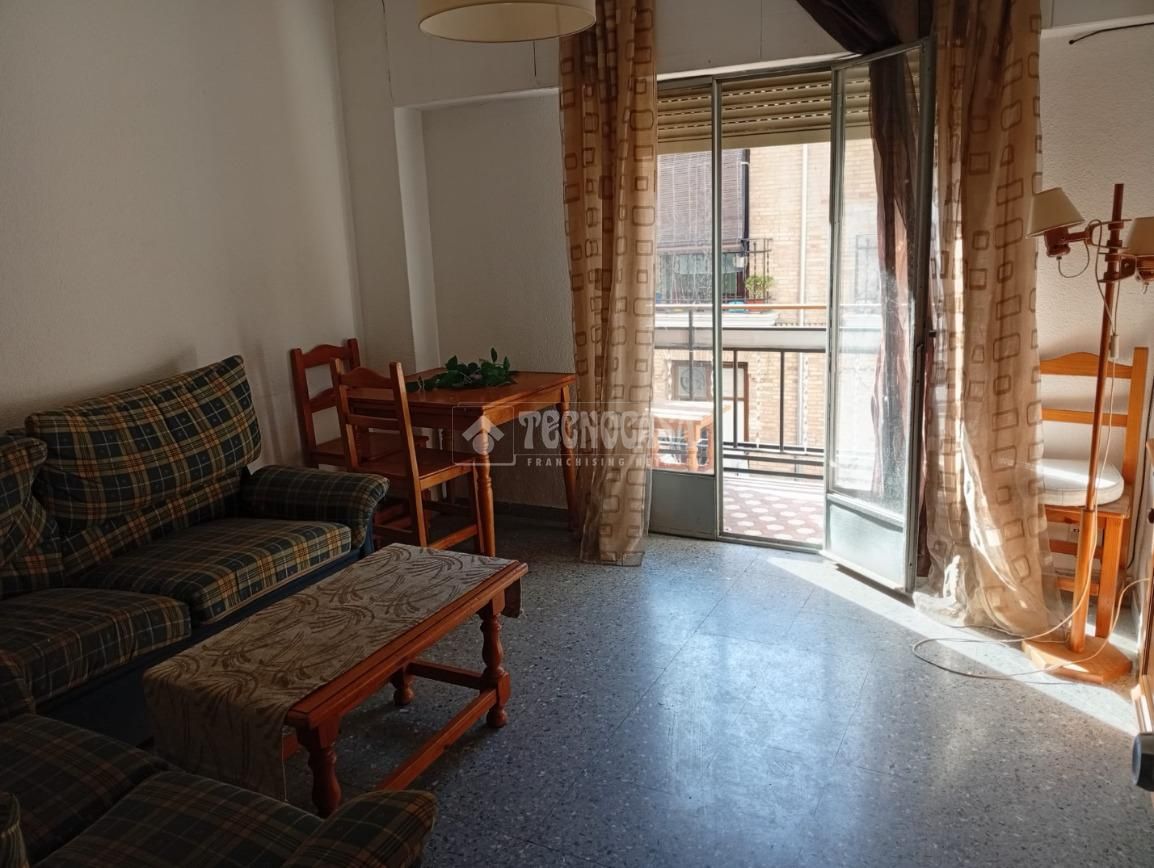 Piso en venta en C. Almona de San Juan de Dios, Centro - Sagrario , Centro