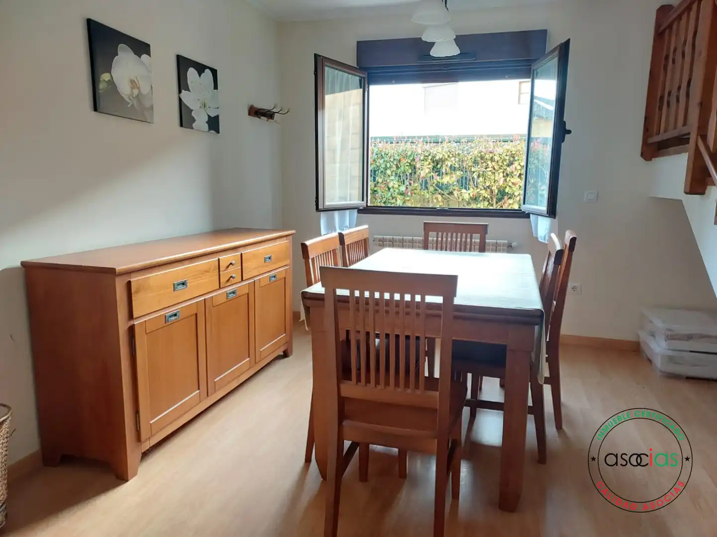 Menjador de Casa o xalet en venda en Parres amb Calefacció, Jardí privat i Terrassa