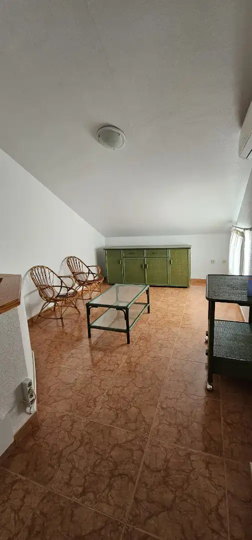 Habitación de Casa adosada en venta en Pilar de la Horadada con Aire acondicionado, Calefacción y Jardín privado