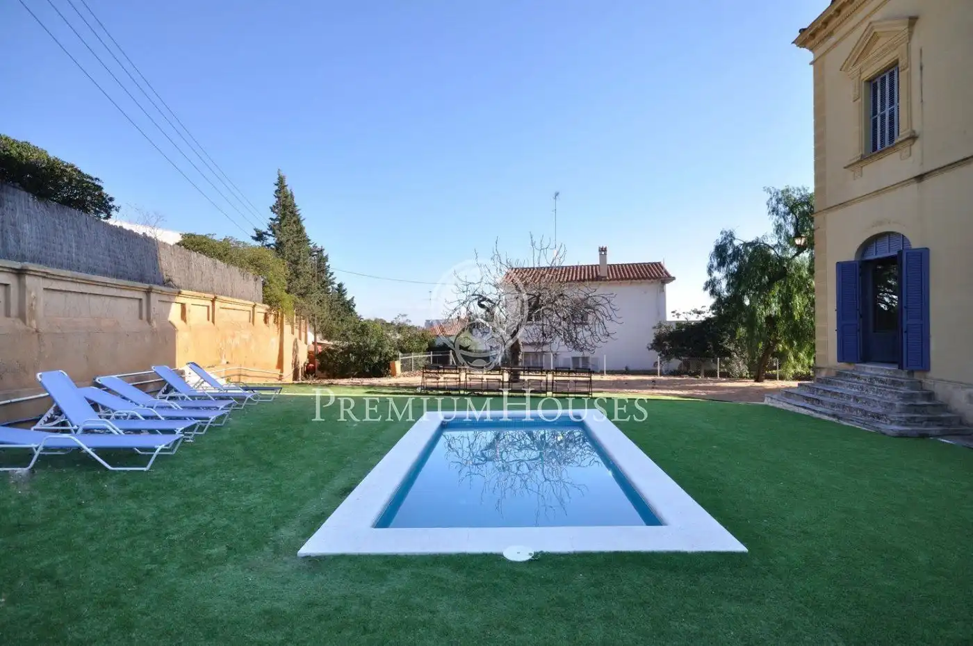 Piscina de Casa o xalet en venda en El Masnou amb Calefacció, Jardí privat i Traster