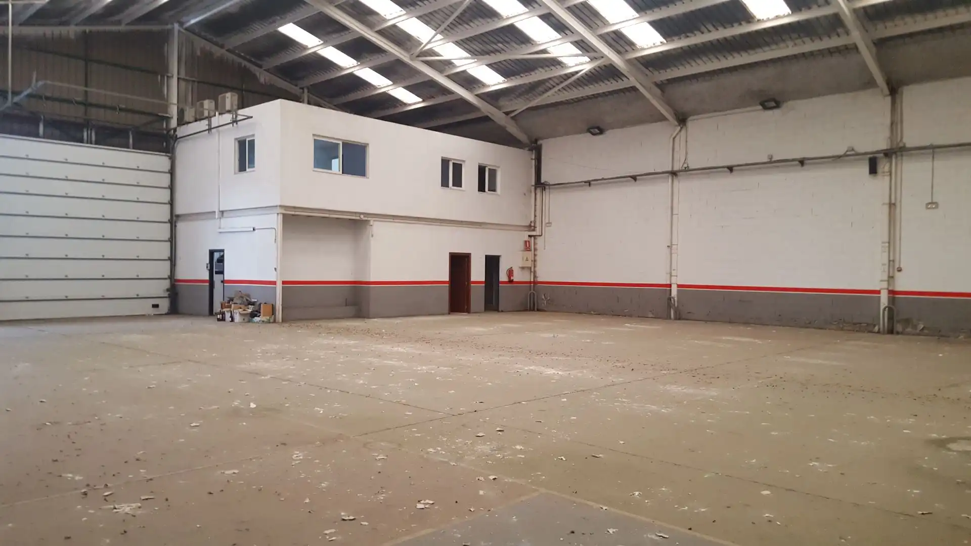 Industrial building for sale in Velers, imagen 3