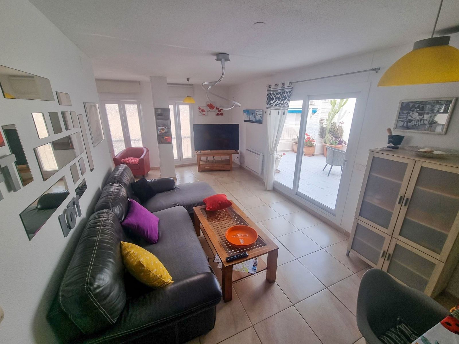 Living room of Flat to rent in Torrevieja  with Air Conditioner, Terrace and Furnished