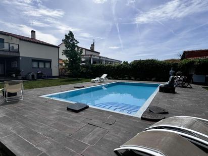 Piscina de Casa o xalet en venda en Oria amb Aire condicionat, Terrassa i Piscina