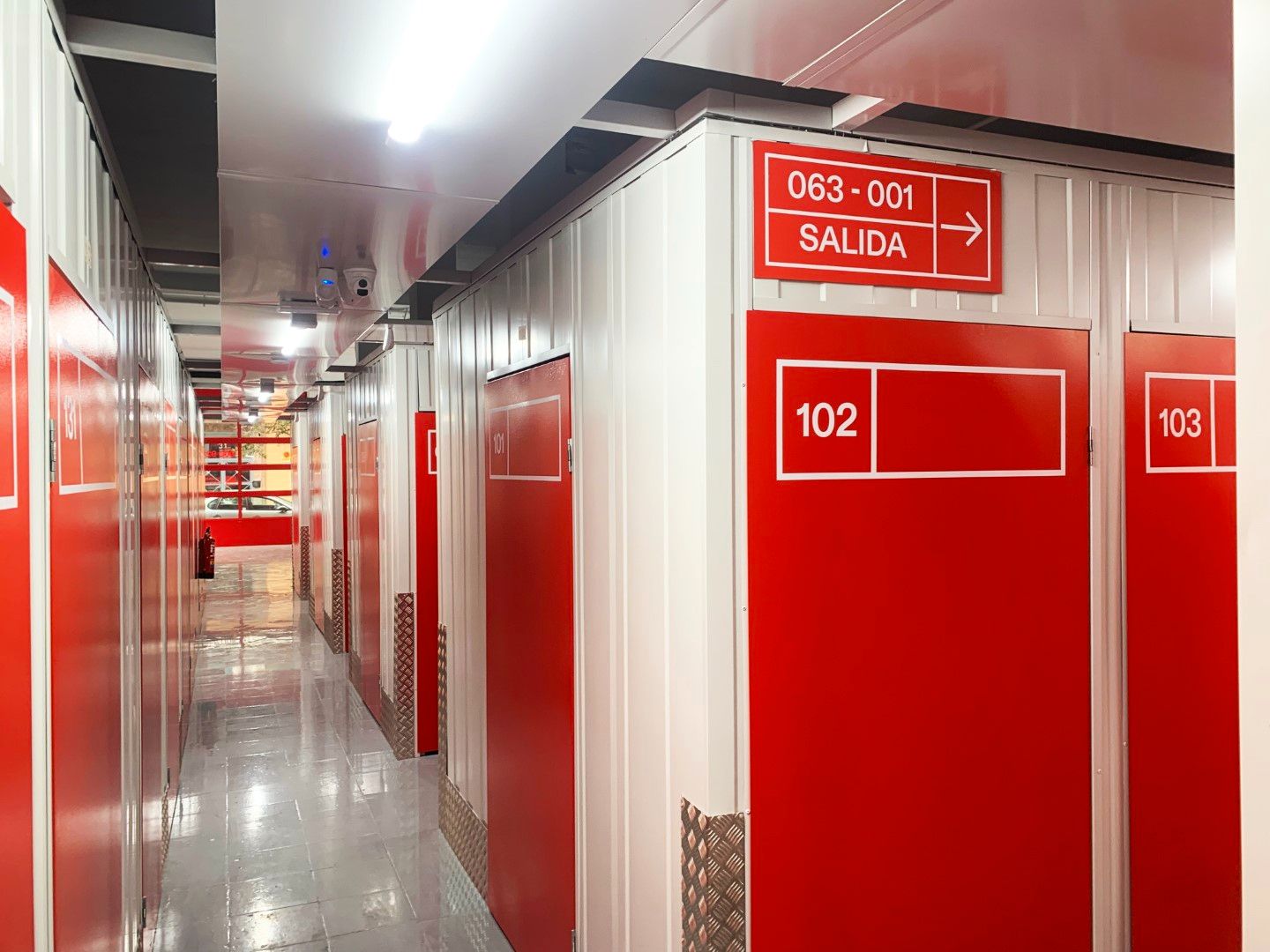 Box room to rent in  Zaragoza Capital  with Alarm