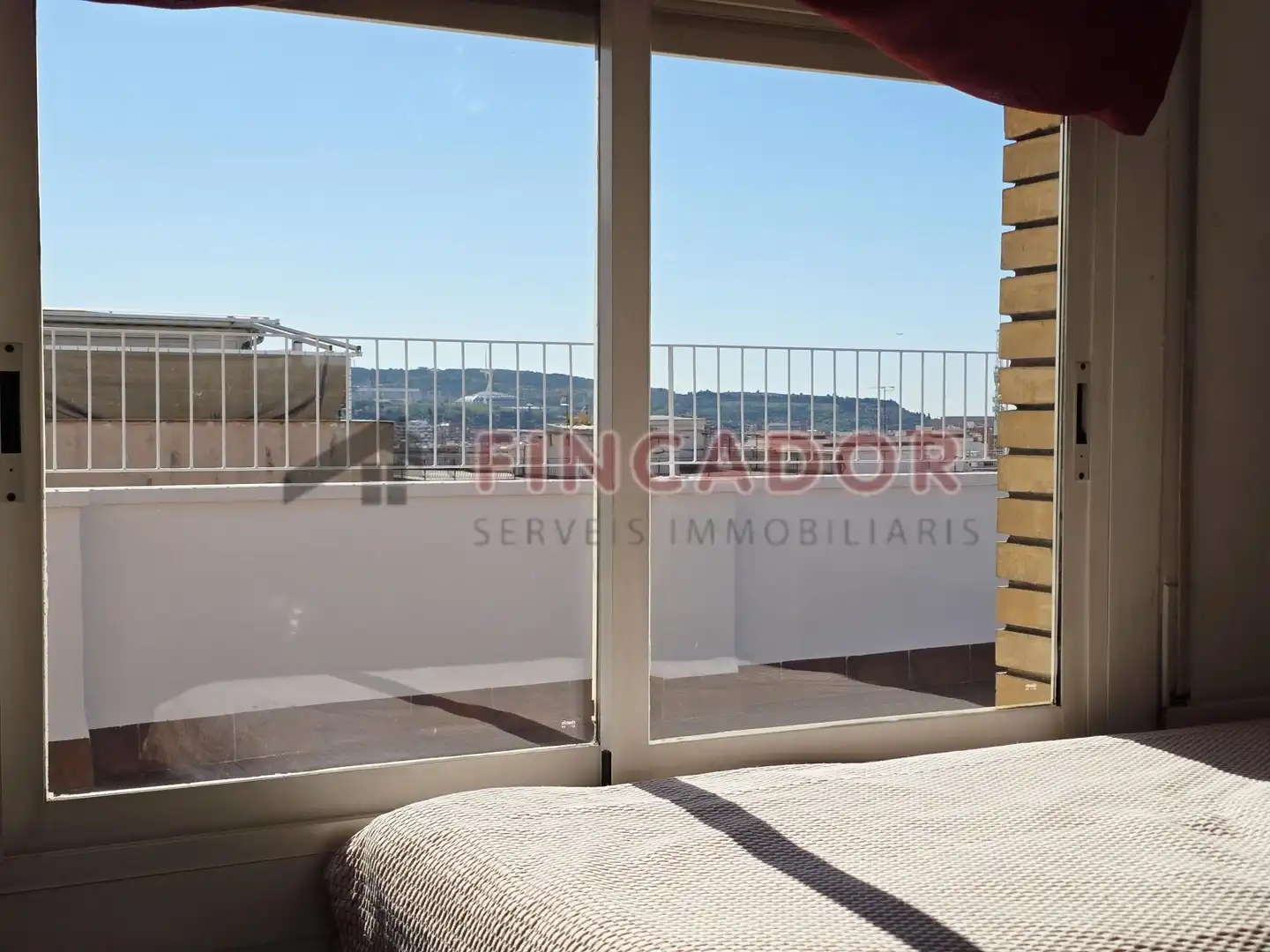 Terrasse von Maisonette zum Verkauf in Barcelona mit Klimaanlage, Heizung und Parkett