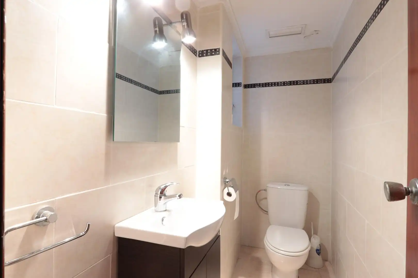 Baño de Piso en venta en Cartagena con Aire acondicionado y Calefacción