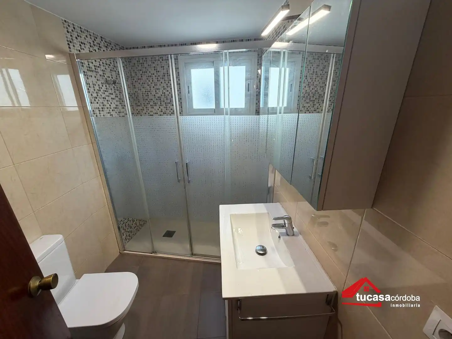 Baño de Piso en venta en Córdoba con Aire acondicionado, Calefacción y Terraza