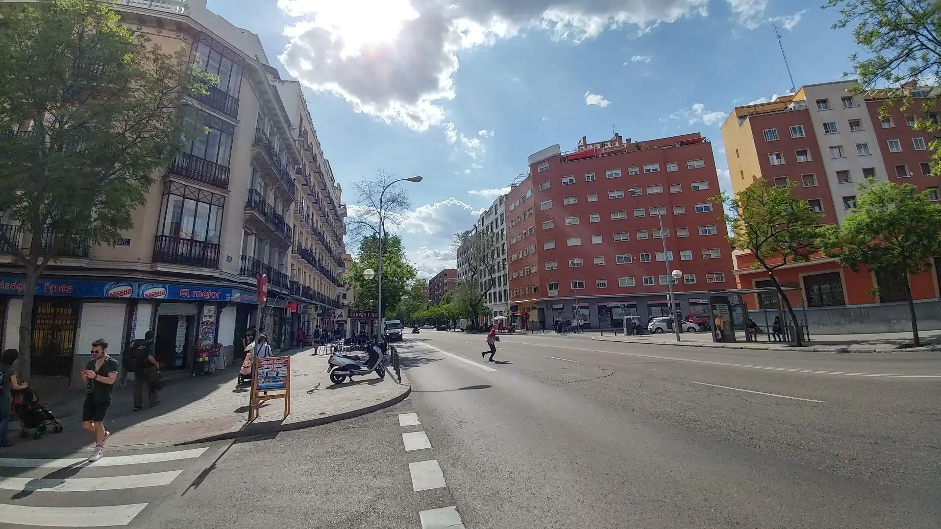 Vista exterior de Estudi de lloguer en Madrid amb Aire condicionat, Calefacció i Moblat
