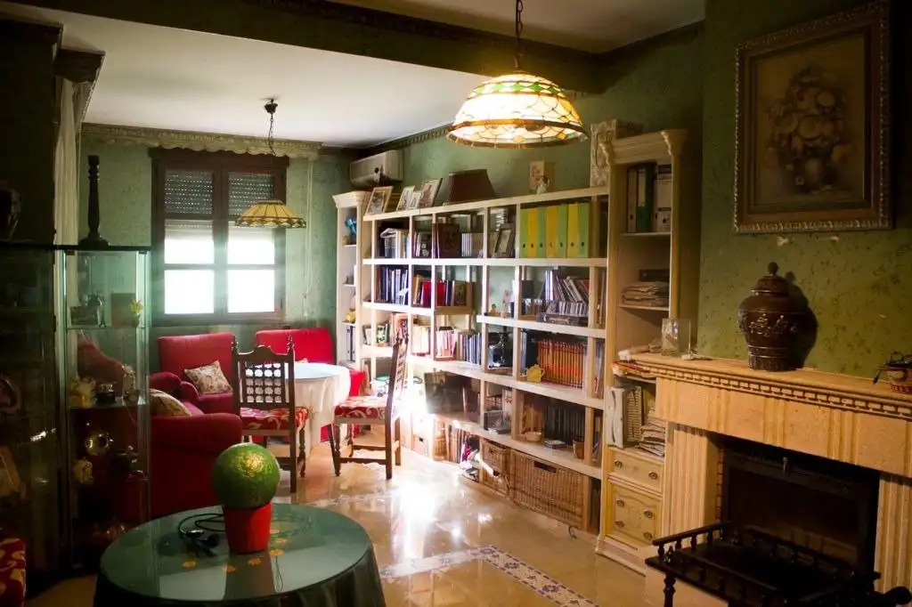 Sala de estar de Finca rústica en venta en Moriles con Aire acondicionado, Terraza y Trastero