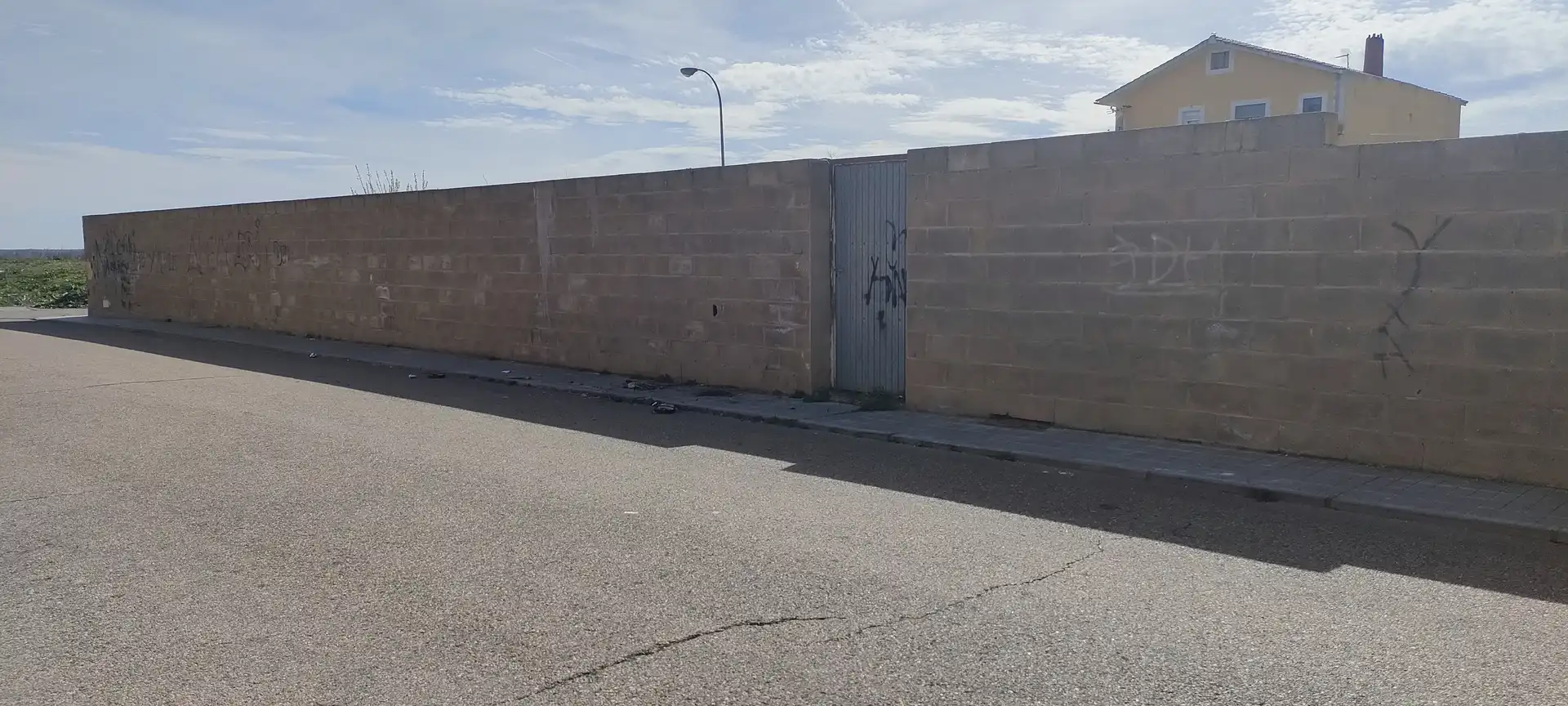 Terreni e lotti in vendita a Calle Fermoselle 1