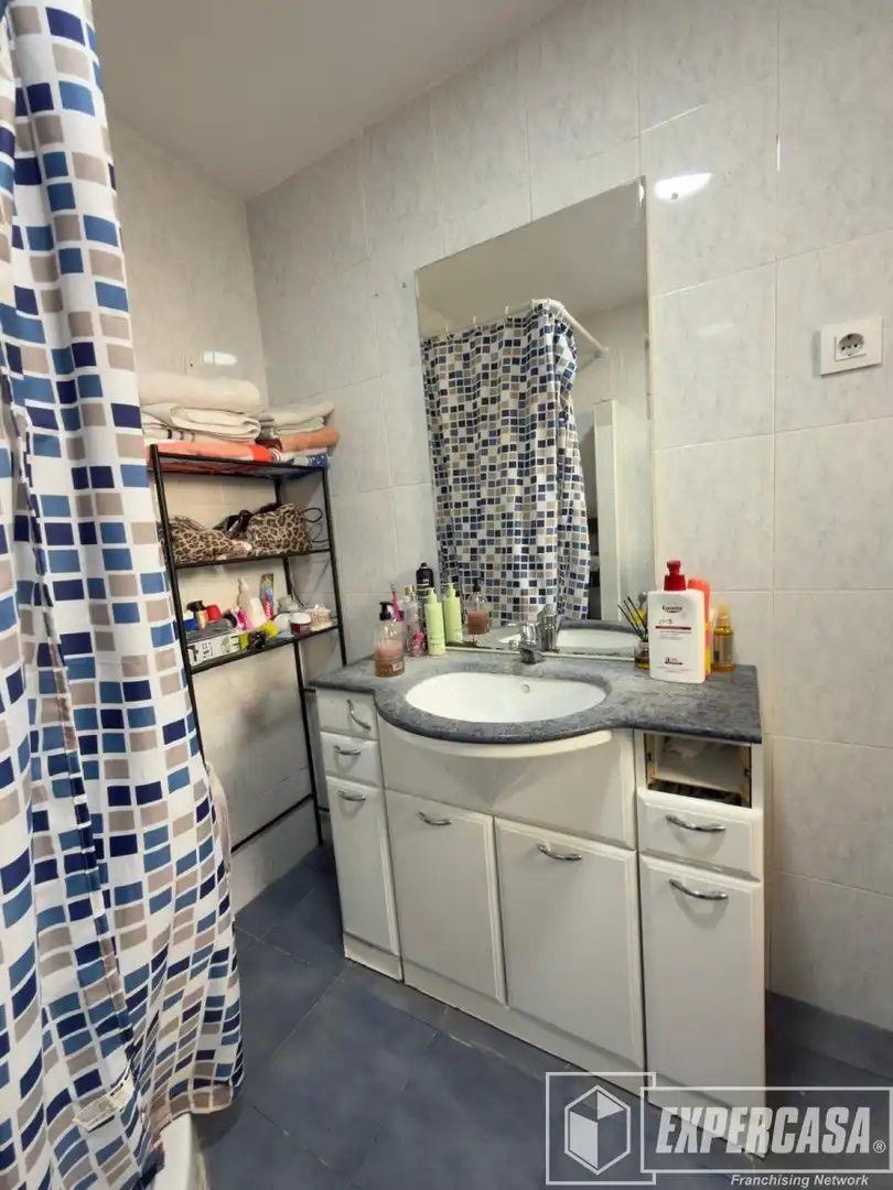 Bathroom of Detached homes for sale in Picassent  with Terrace and Furnished