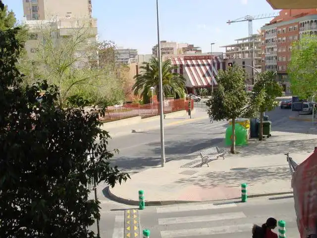 Vista exterior de Oficina en venta en Elda