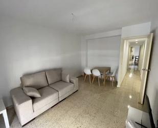 Sala d'estar de Pis de lloguer en  Murcia Capital amb Aire condicionat, Terrassa i Moblat