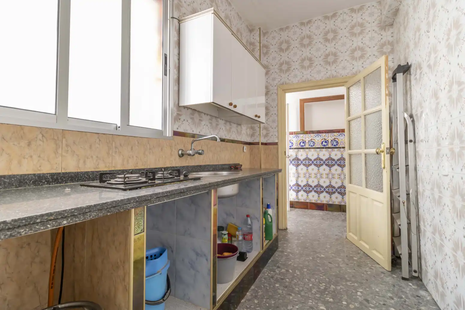 Kitchen of Detached homes for sale in Sevilla  with Air Conditioner, Terrace and Balcony