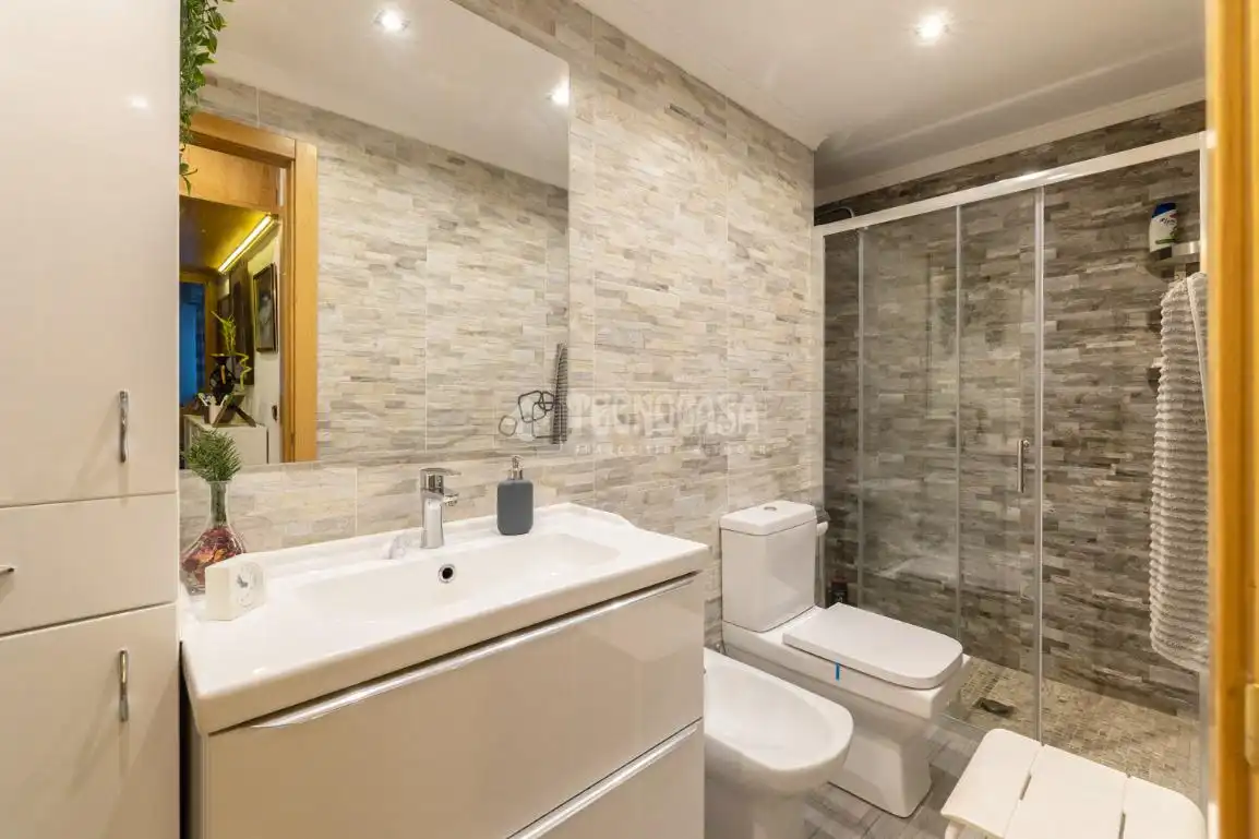 Baño de Piso en venta en Algete con Aire acondicionado, Calefacción y Terraza
