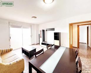 Living room of Flat for sale in  Valencia Capital  with Air Conditioner and Balcony