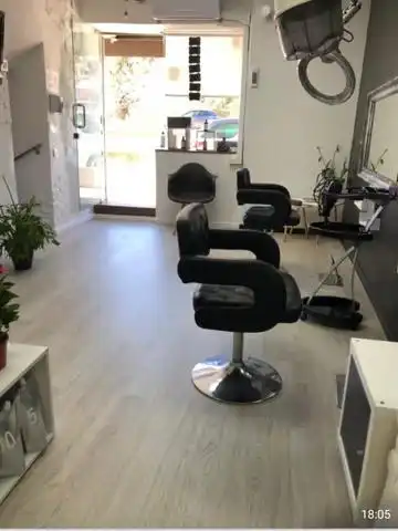 Business premises to rent in de Salvador Vancell 36