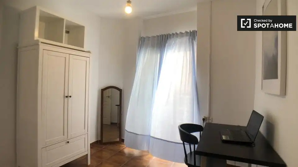 Habitació a Embajadores - Lavapiés