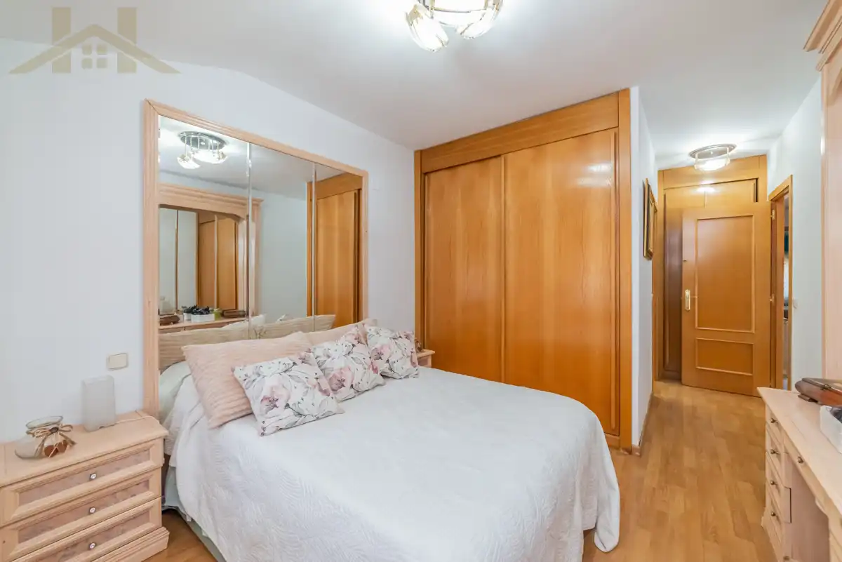 Habitación de Casa o chalet en venta en Mejorada del Campo con Aire acondicionado, Calefacción y Jardín privado