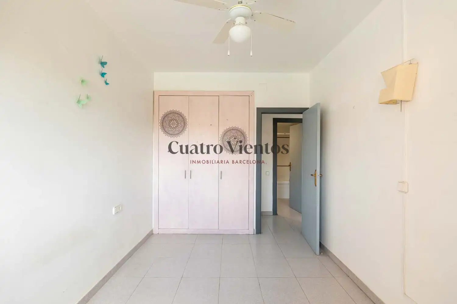 Bedroom of Flat for sale in Barcelona  with Air Conditioner, Heating and Oven