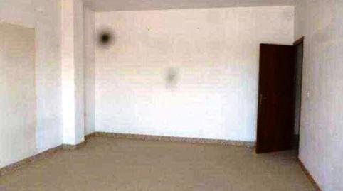 Foto 3 de Pis en venda a Cordoba-valencia, 8, Torreperogil, Jaén