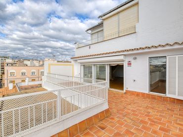 Appartamento con ascensore in vendita a Centre