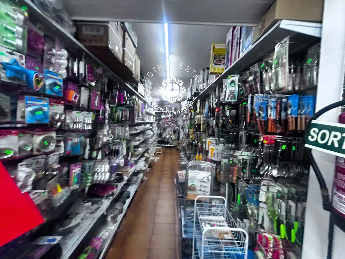 Business premises for transfer in Diputació, imagen 11