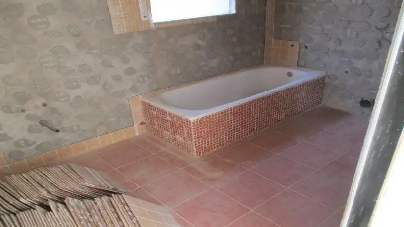 Bathroom of Flat for sale in Esparreguera