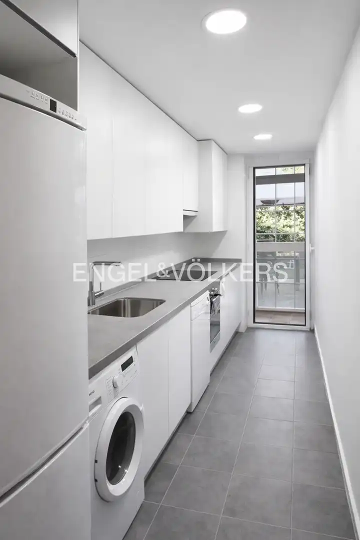Cocina de Apartamento en venta en Las Rozas de Madrid con Aire acondicionado, Calefacción y Jardín privado