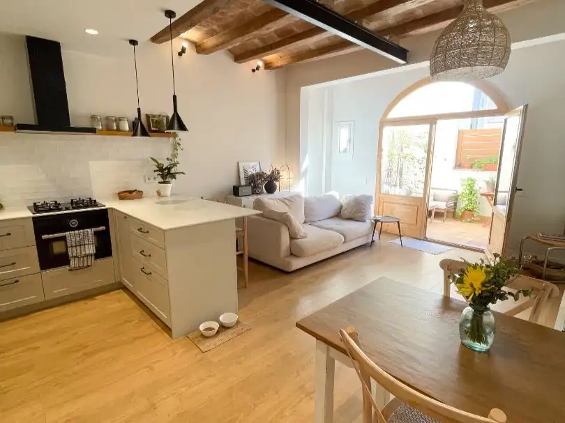 Flat for rent in Carrer de Premià, 32, Sants