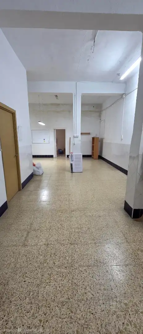 Local en venta en Valencia con Aire acondicionado