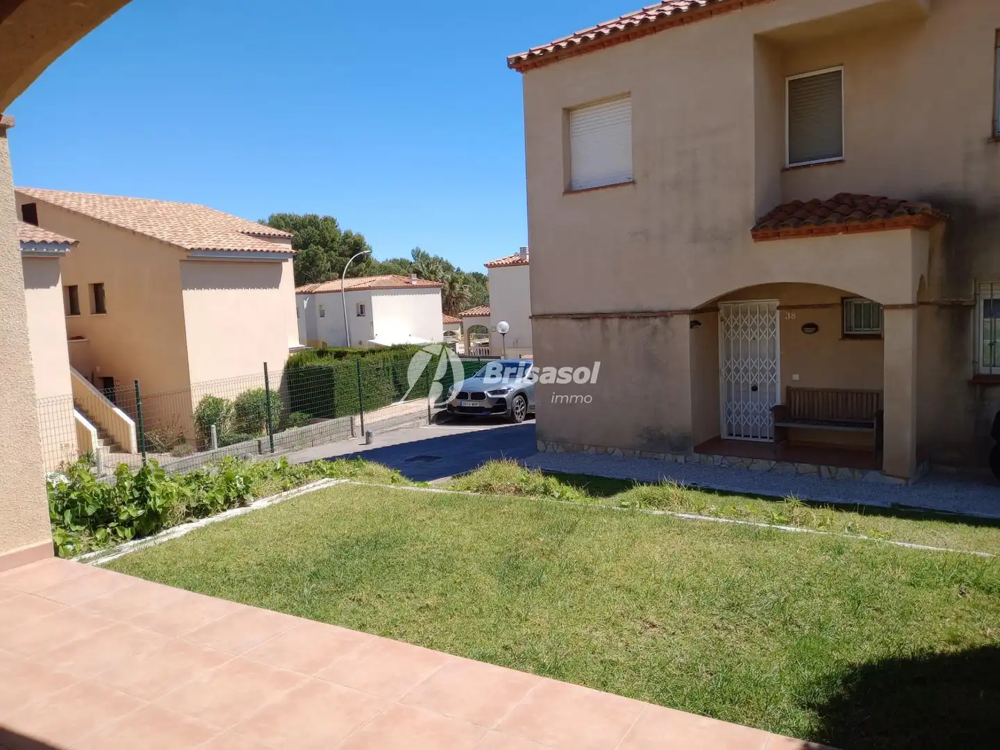 Parking de Casa adosada en venta en Mont-roig del Camp con Jardín privado y Piscina comunitaria