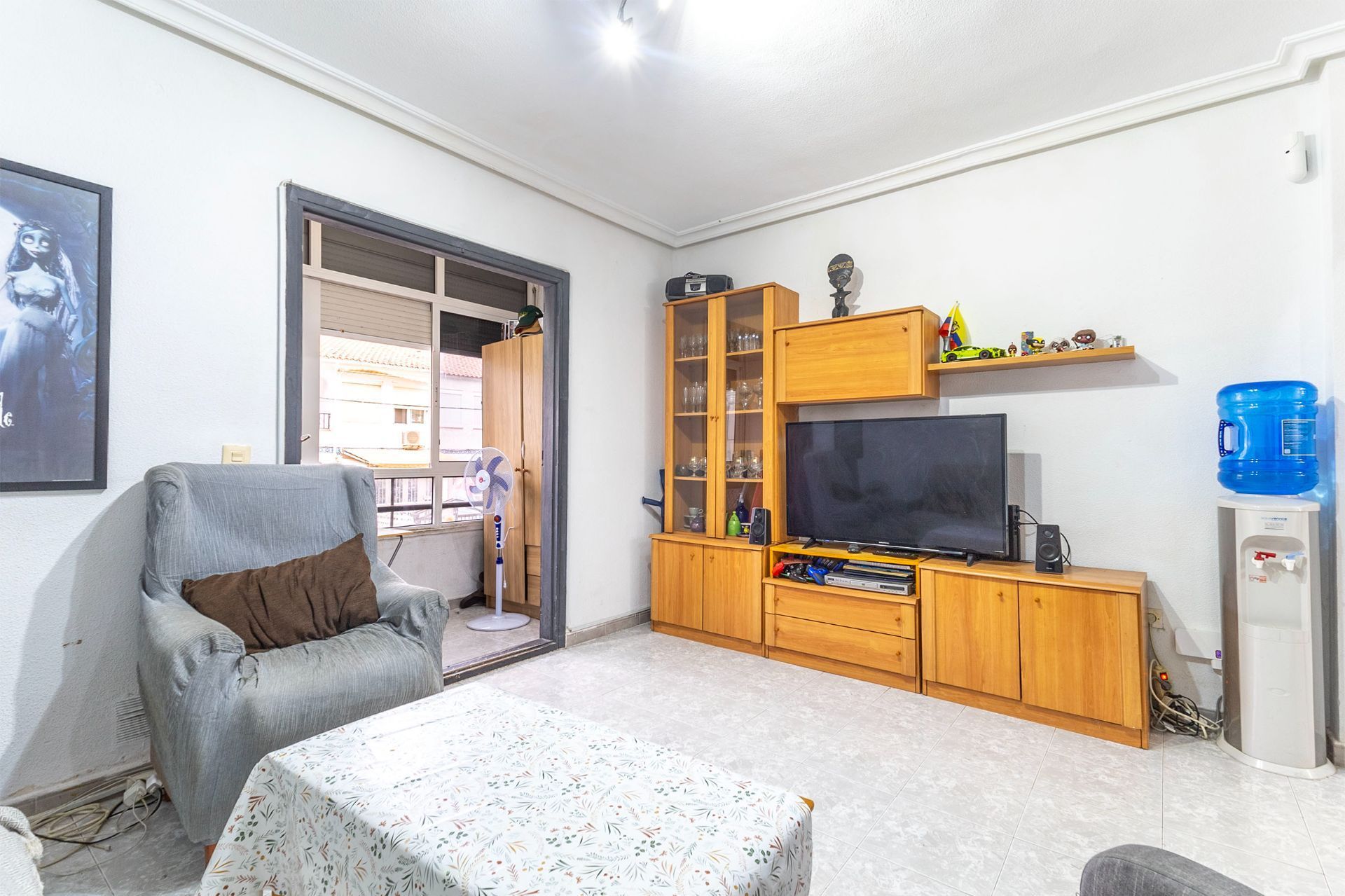 Sala de estar de Piso en venta en Torrevieja con Aire acondicionado, Amueblado y Piscina comunitaria