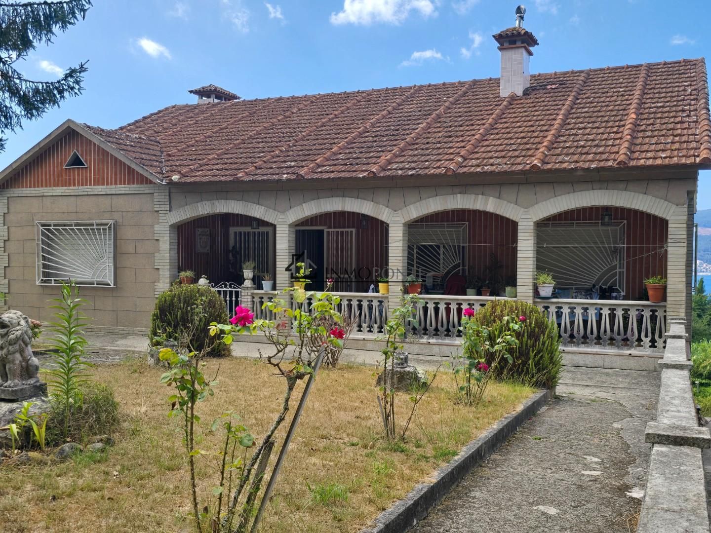 Vista exterior de Casa o chalet en venta en Pontevedra Capital  con Jardín privado