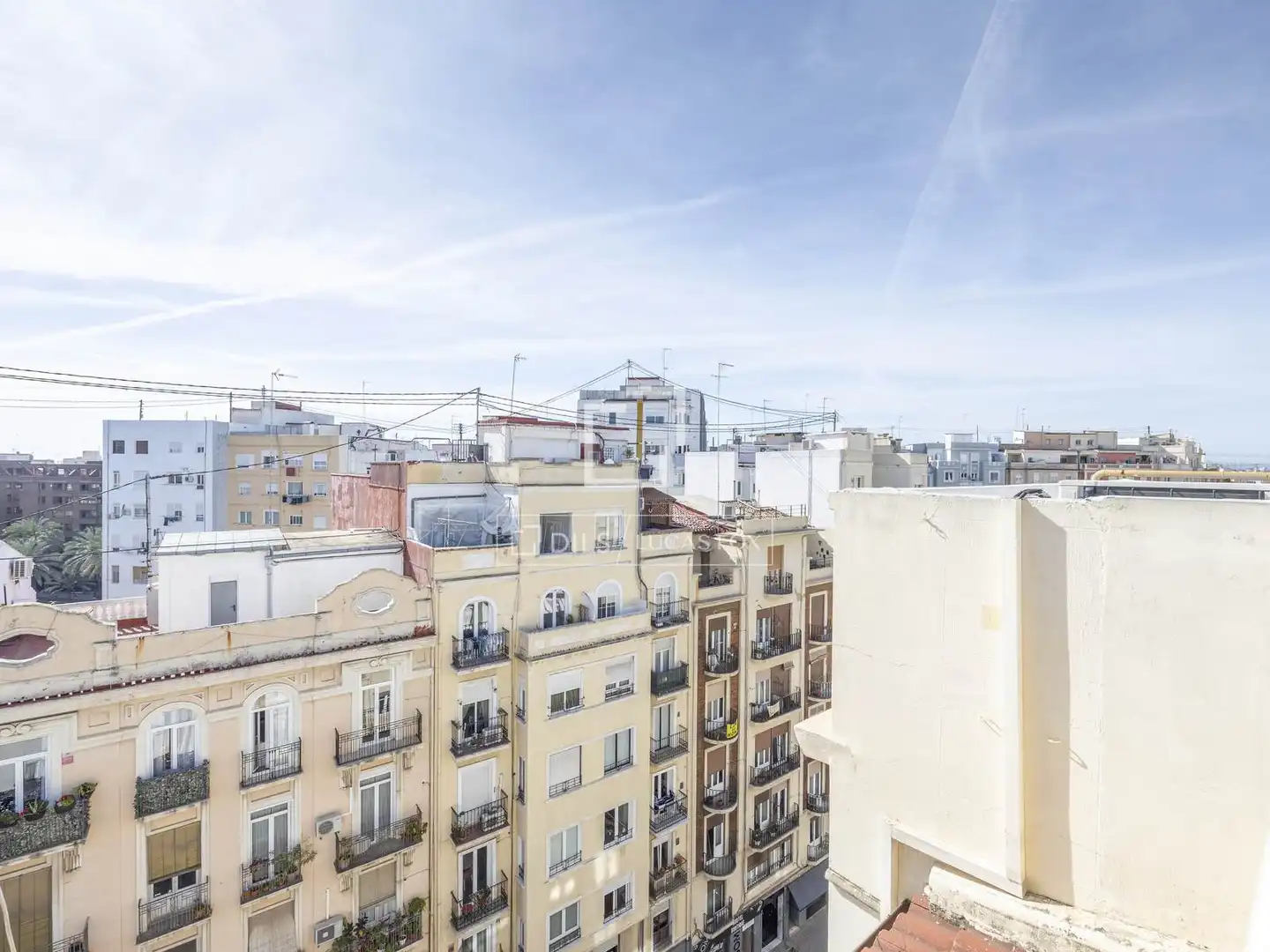 Vista exterior de Ático de alquiler en Valencia con Aire acondicionado, Parquet y Terraza