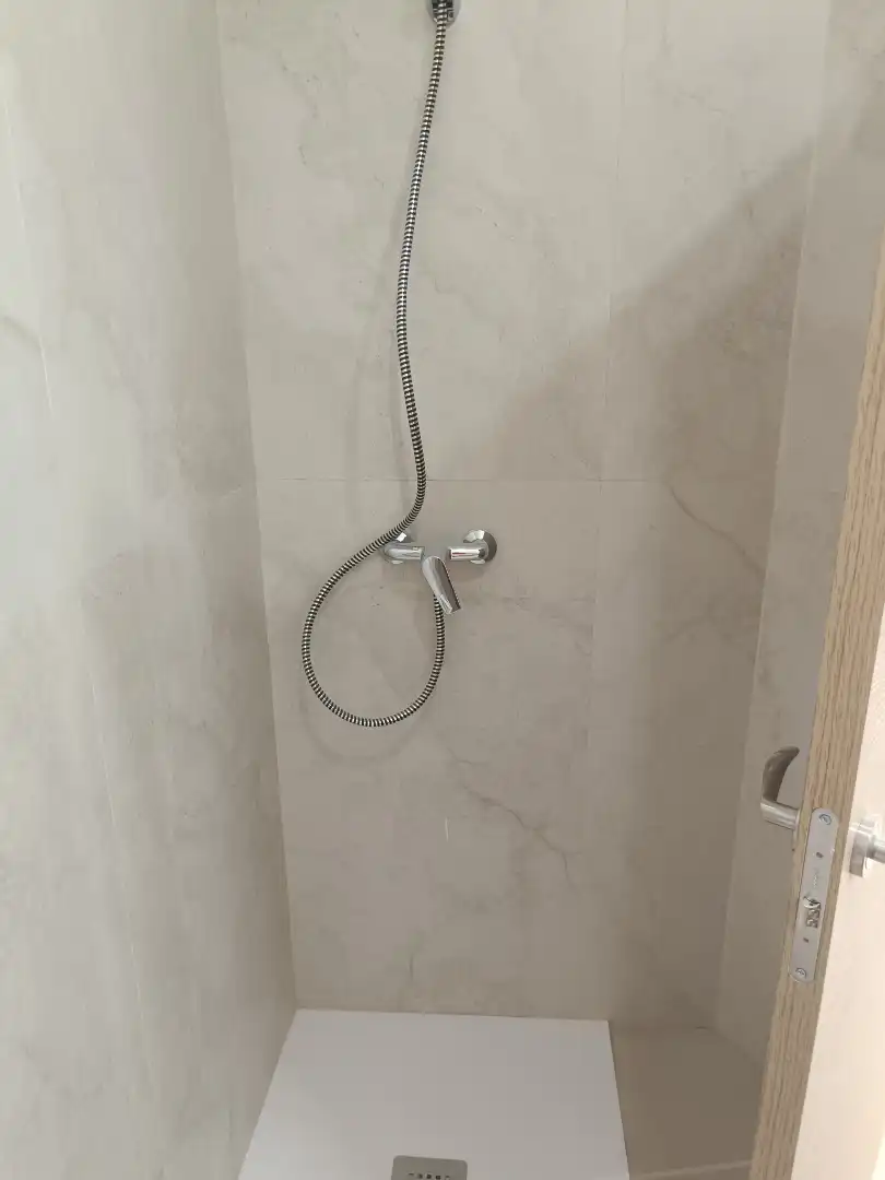 Baño de Piso en venta en Canovelles
