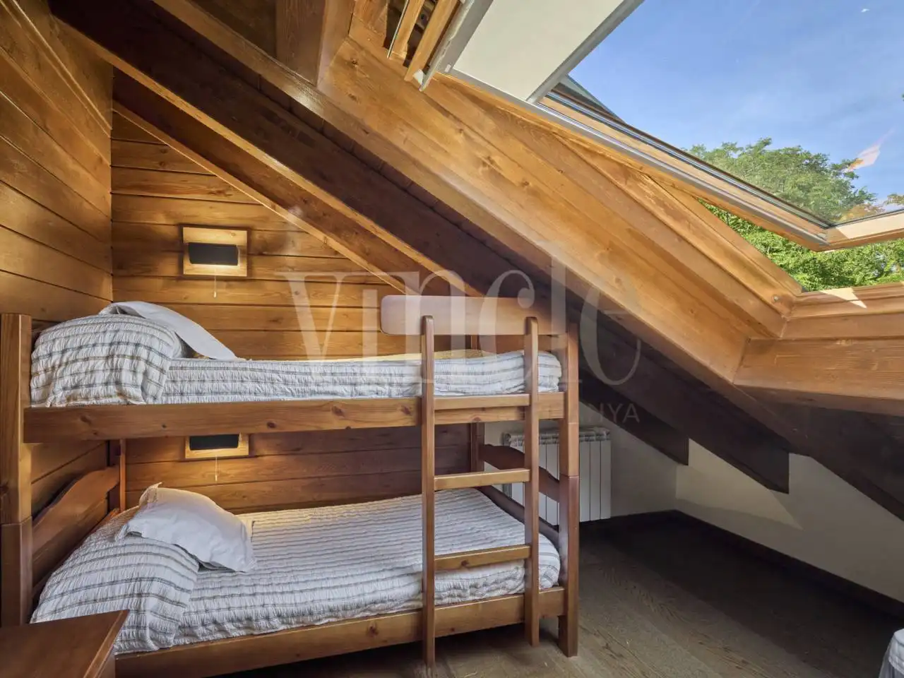 Bedroom of Duplexes for sale in Puigcerdà  with Heating, Parquet flooring and Terrace