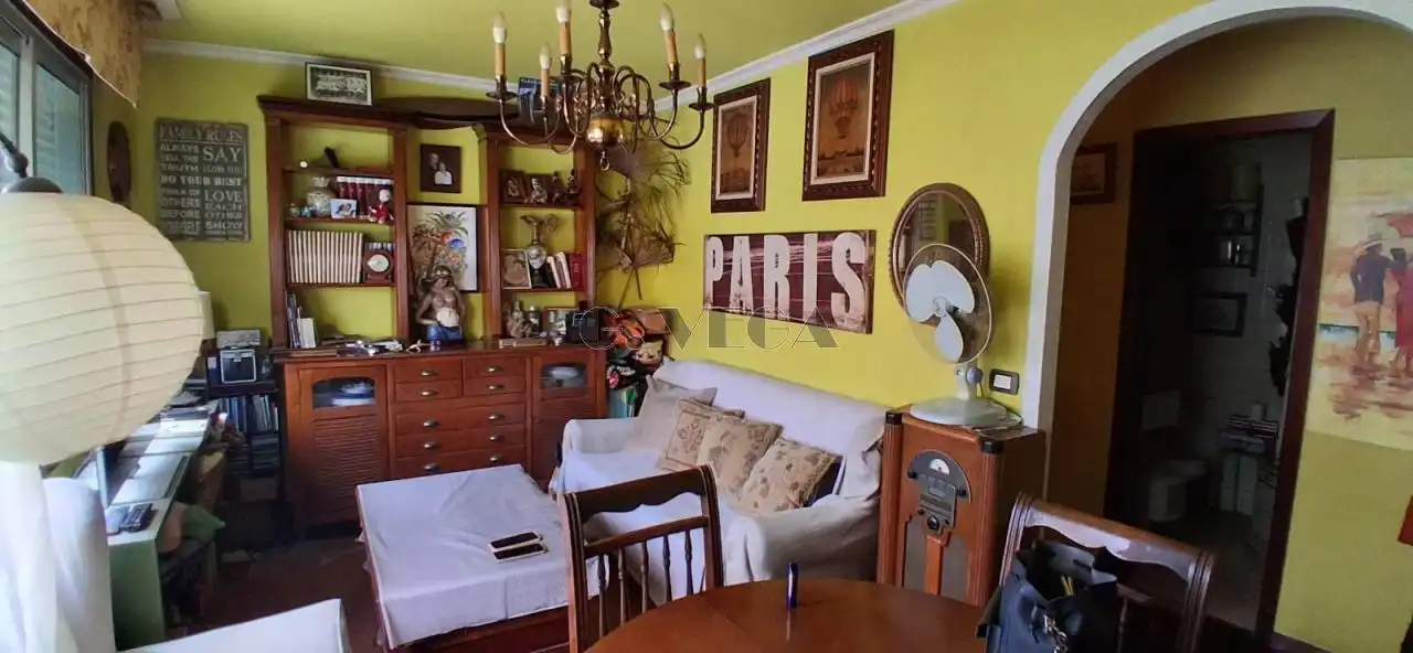 Living room of Flat for sale in Vigo   with Heating and Parquet flooring